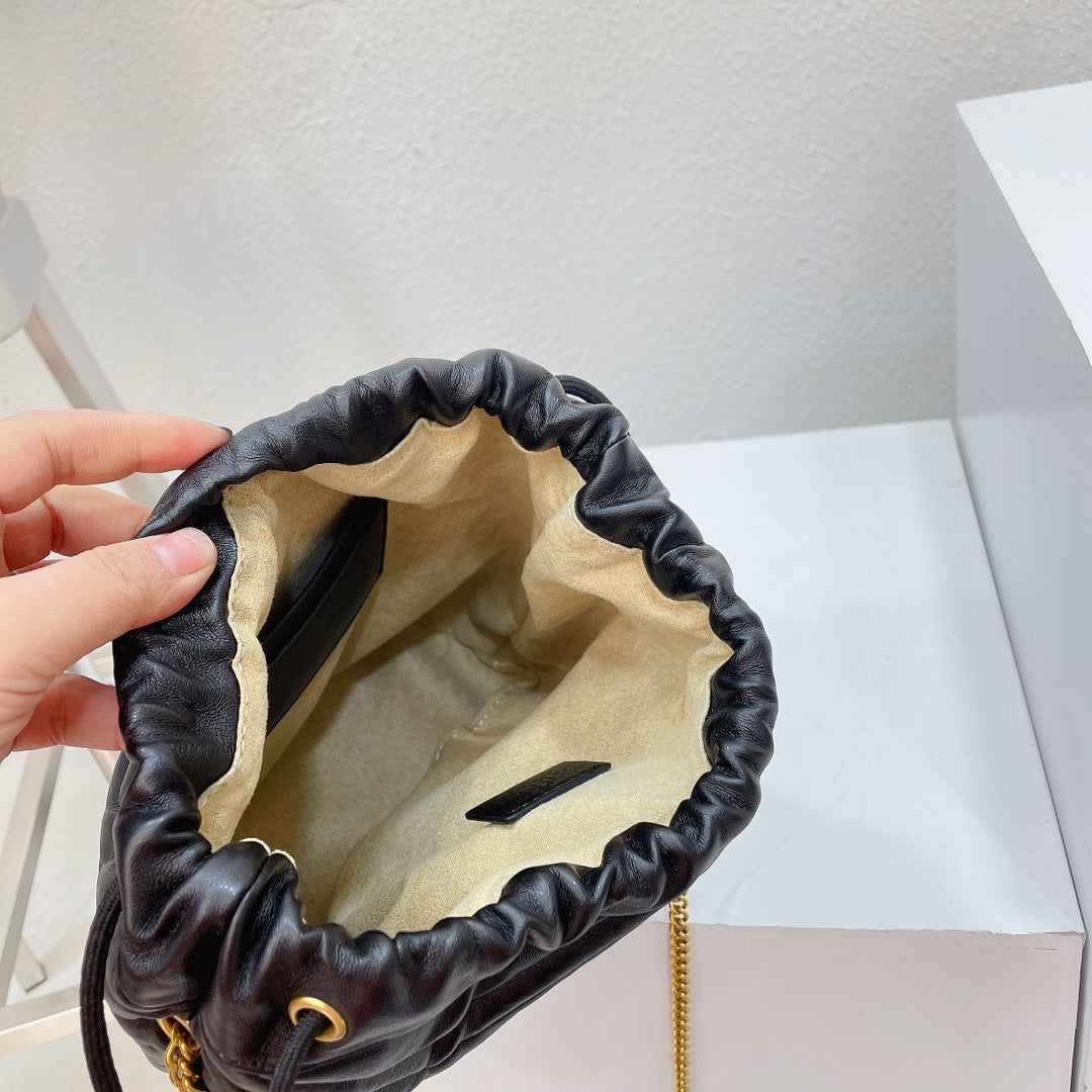 Wavy Bucket Chain Bag