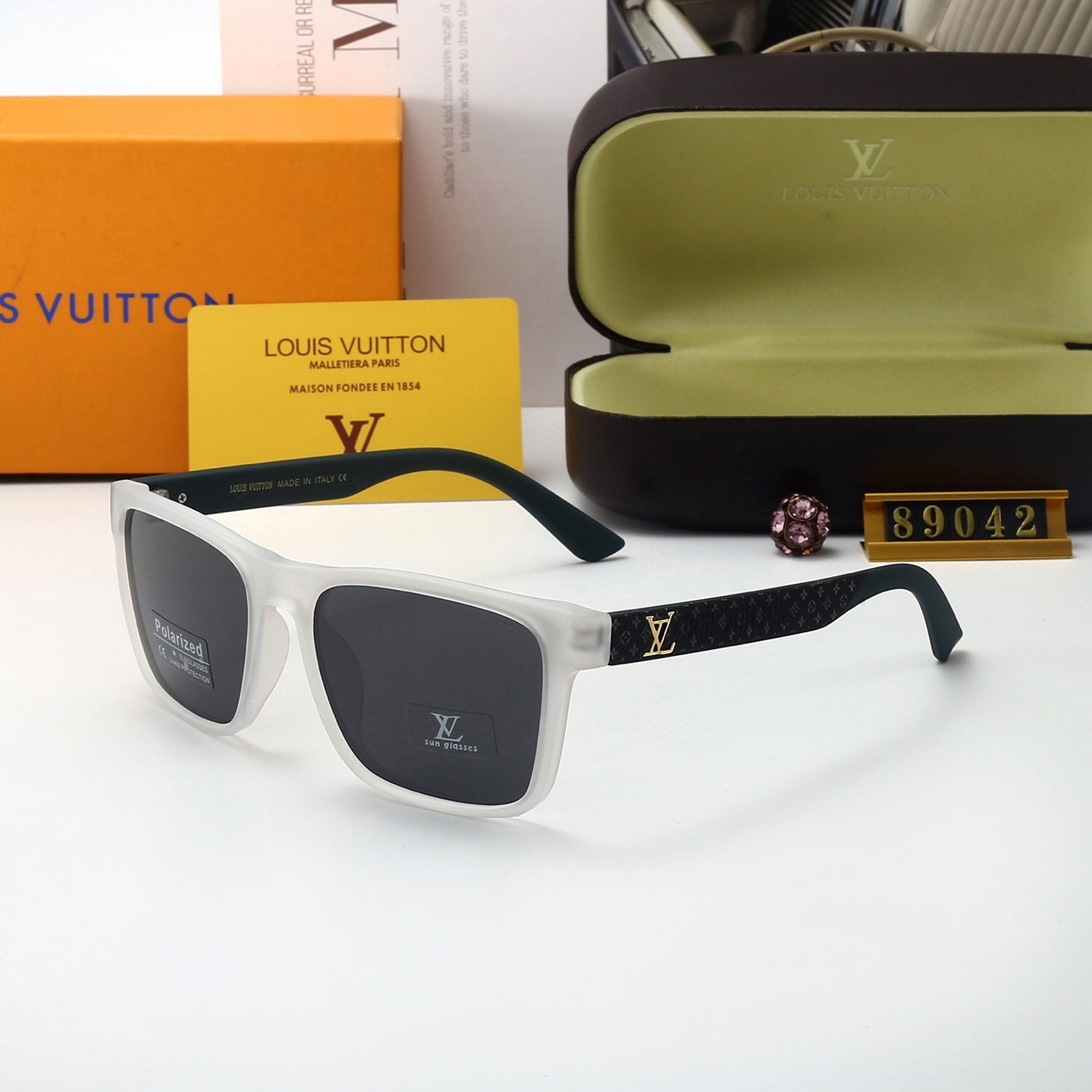4 colors trendy fashion sunglasses 89042