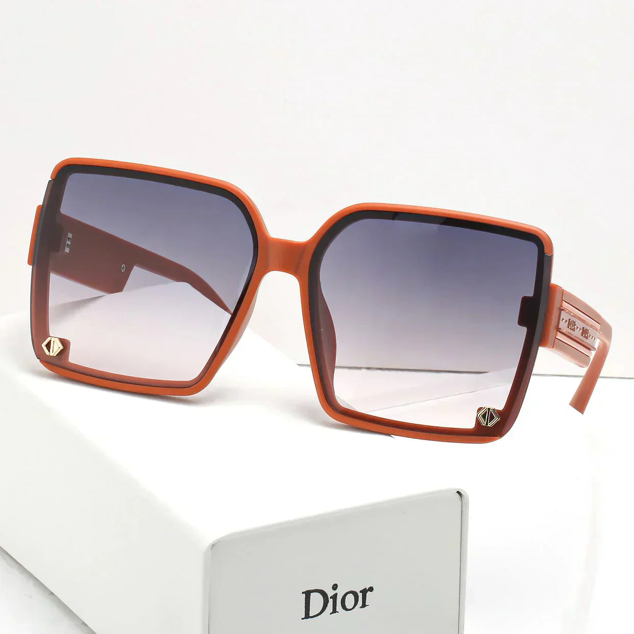 4 color fashion letter double color polarized sunglasses