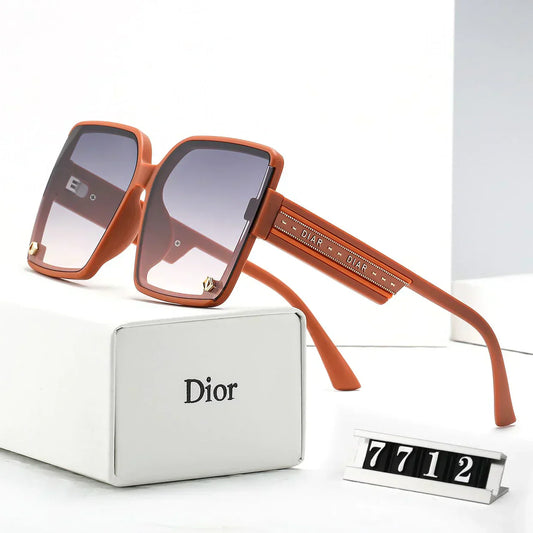 4 color fashion letter double color polarized sunglasses