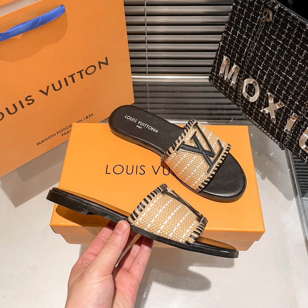 Woven Leather Flat Slippers