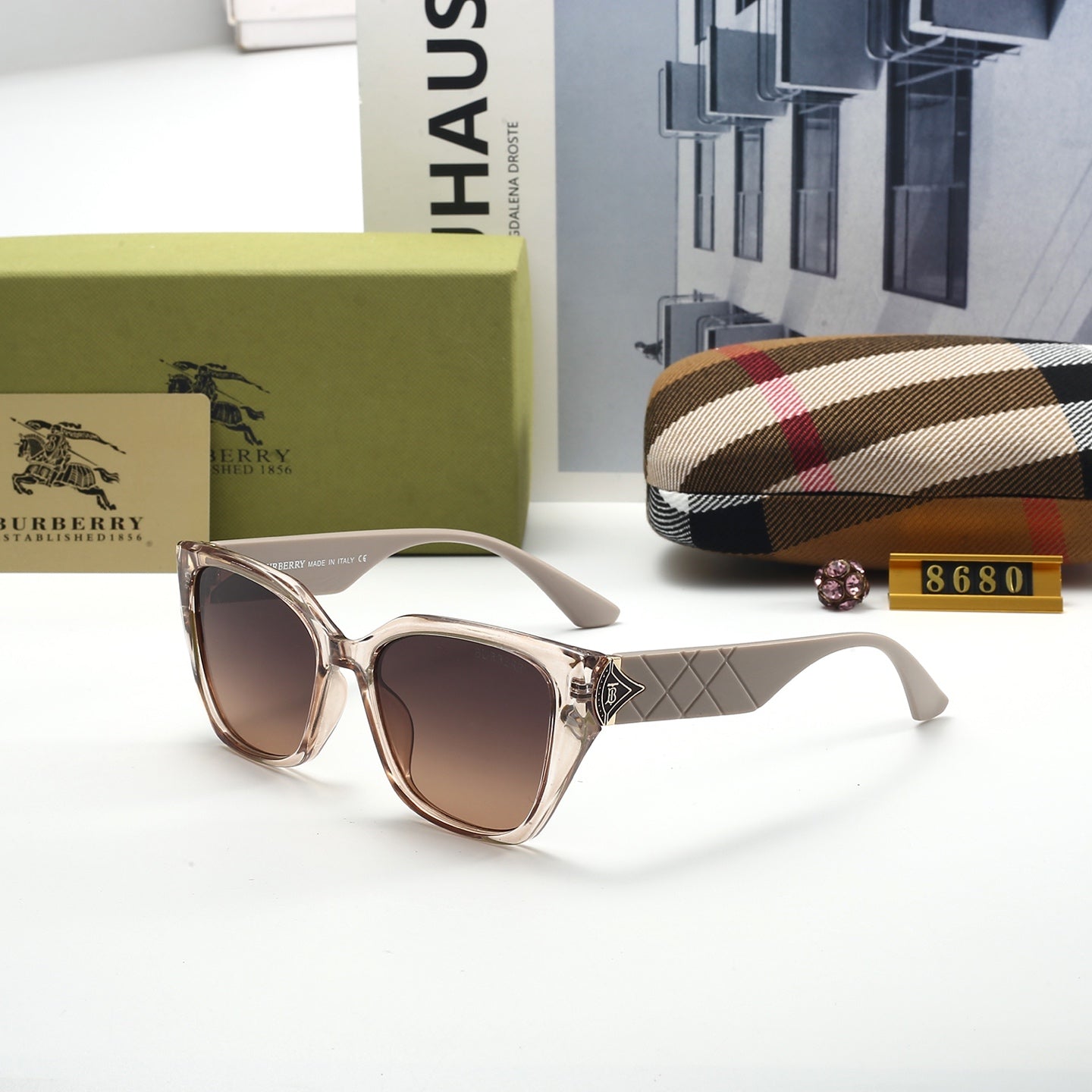 5 Color Classic Women's Sunglasses 8680