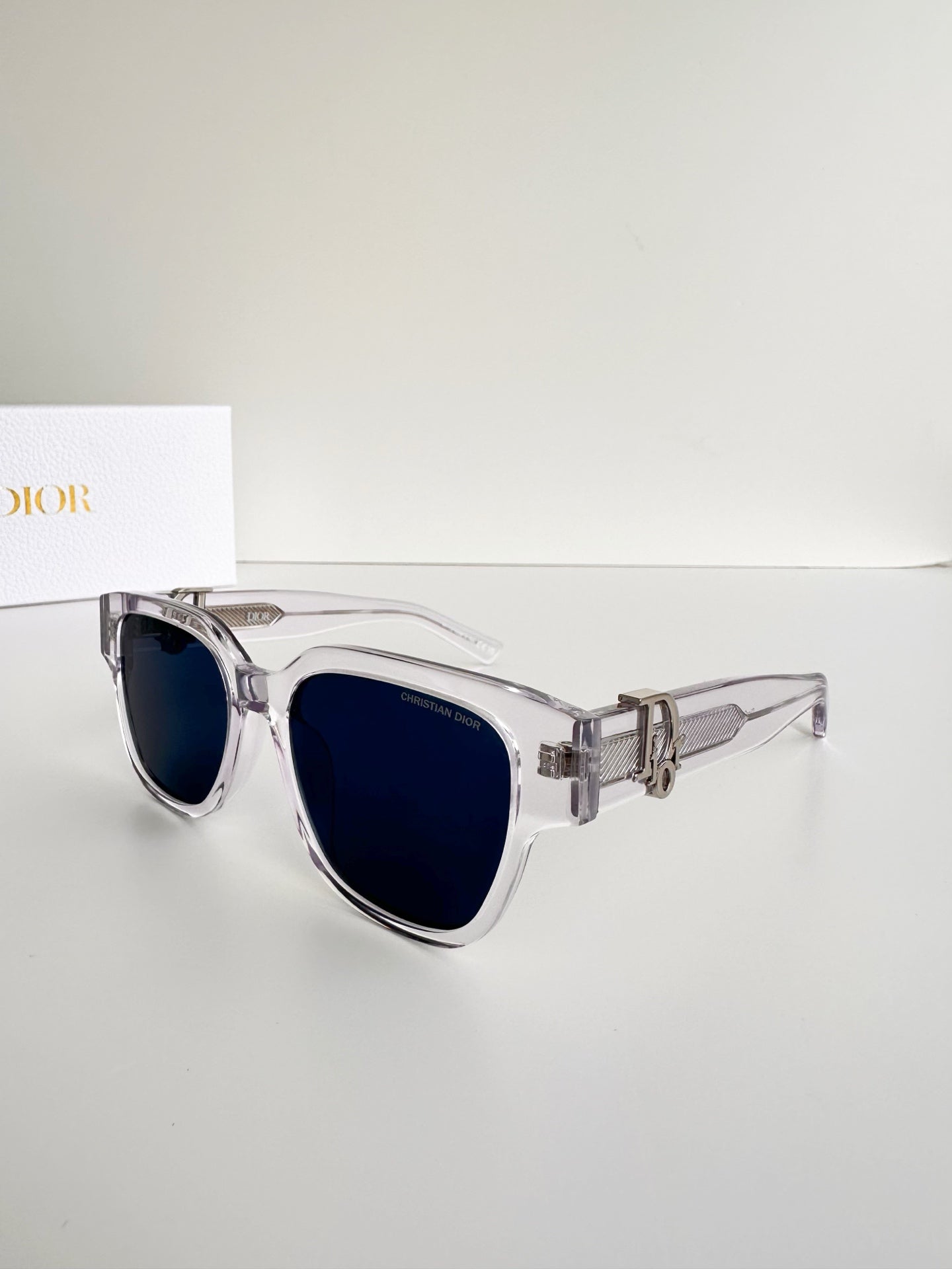 4-color limited edition high-end trendy sunglasses