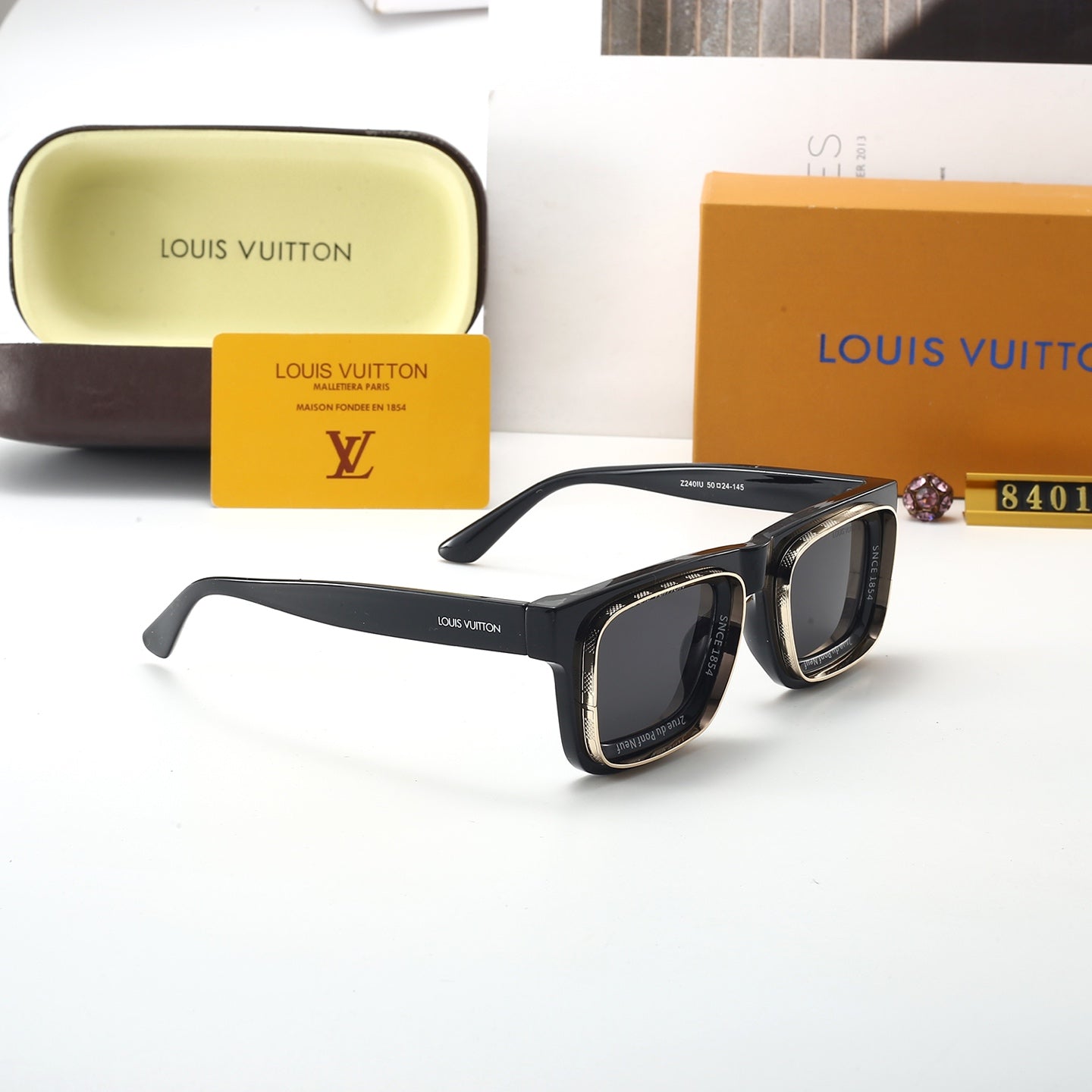 4-color UV-proof HD lenses. fashionable and versatile. super beautiful