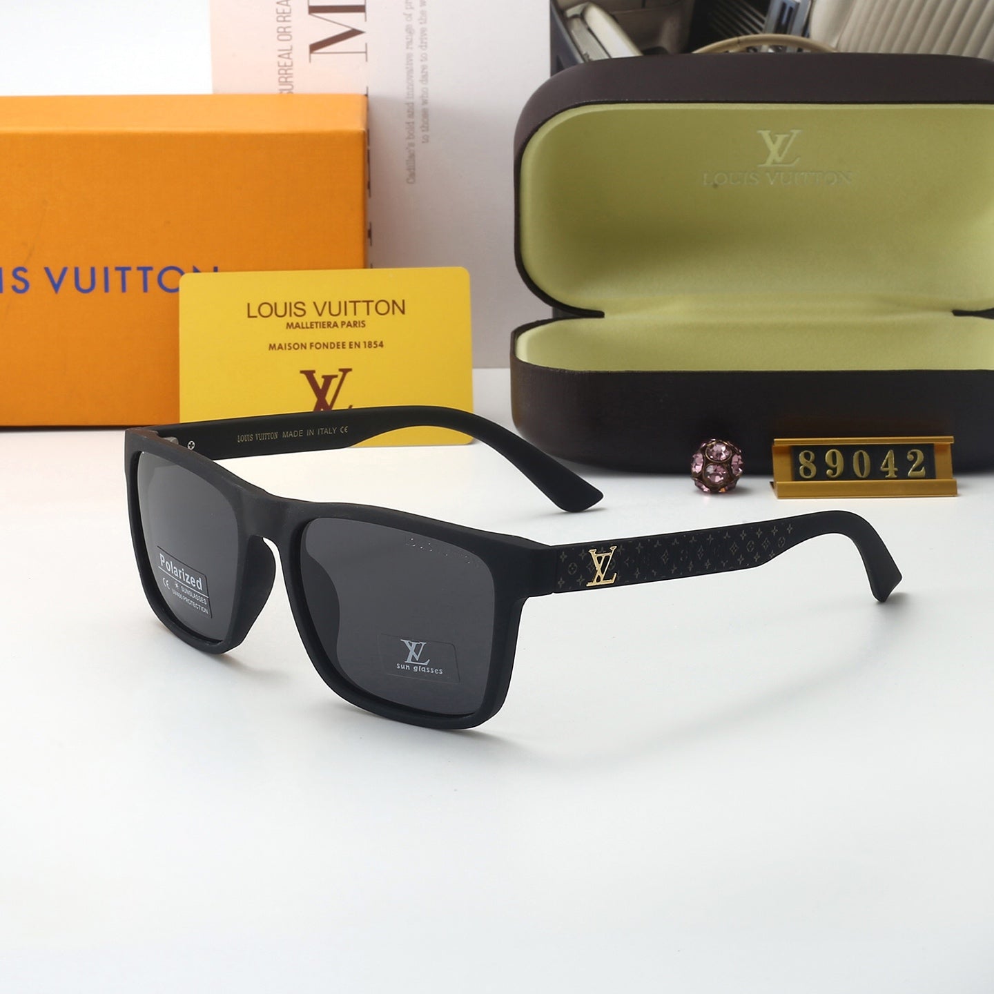 4 colors trendy fashion sunglasses 89042