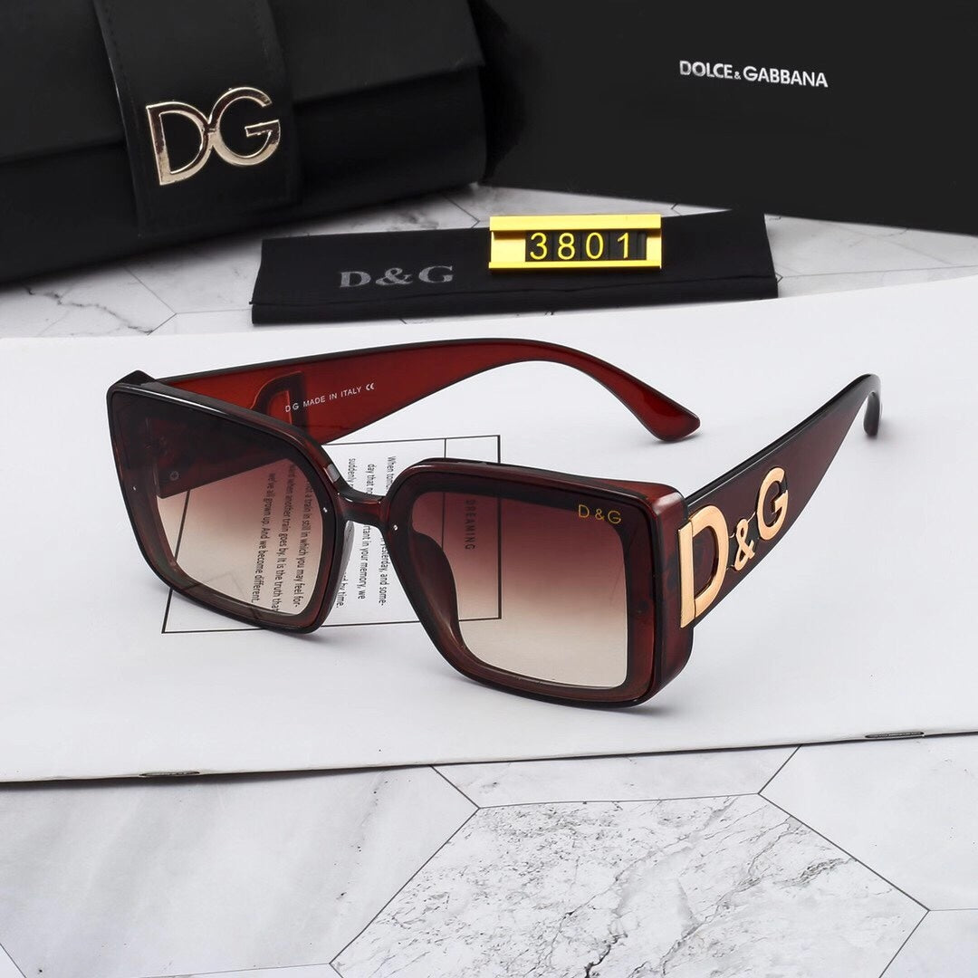 4 colors fashin woman's Thick Frame Fashion Sunglasses