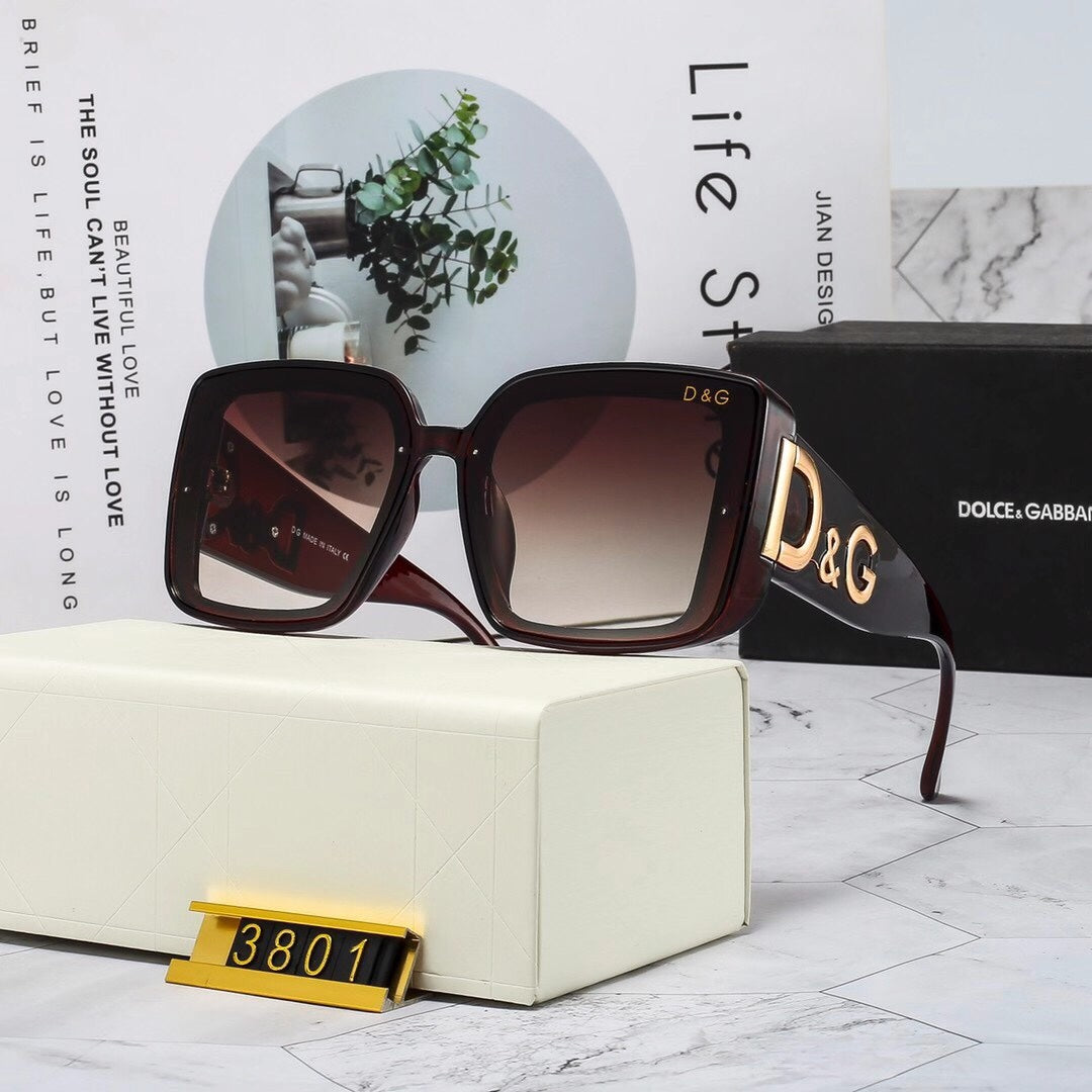 4 colors fashin woman's Thick Frame Fashion Sunglasses