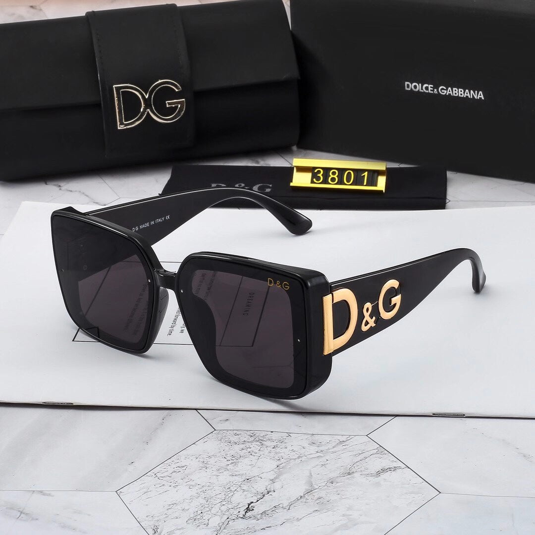 4 colors fashin woman's Thick Frame Fashion Sunglasses