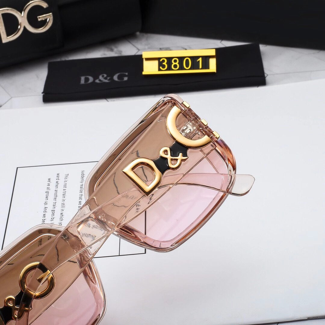 4 colors fashin woman's Thick Frame Fashion Sunglasses