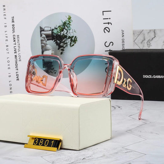 4 colors fashin woman's Thick Frame Fashion Sunglasses
